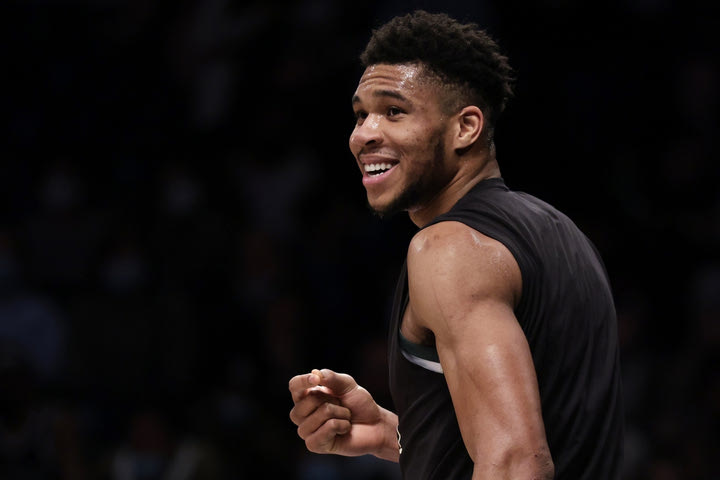 NBA, Γιάννης Αντετοκούνμπο: Τα στιλάτα Air Jordan 1 που φόρεσε και θύμισαν παλιές καλές εποχές