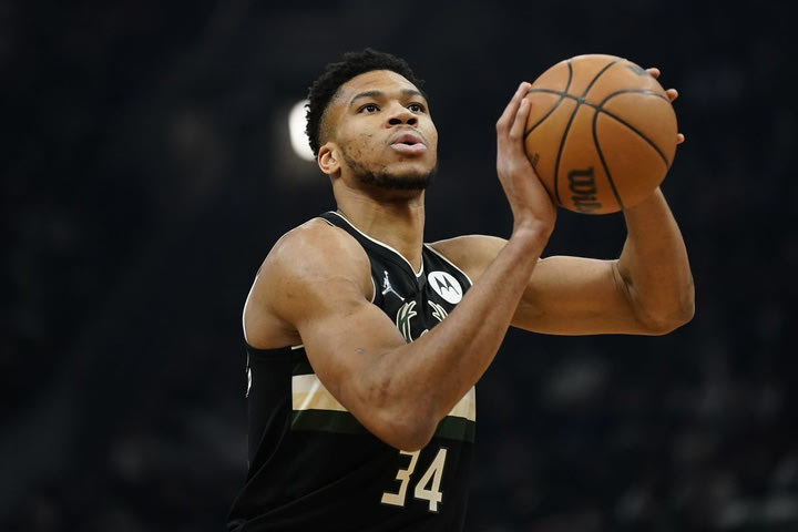 NBA, Γιάννης Αντετοκούνμπο: Στην 18η θέση όλων των εποχών στα triple-double, επόμενο εμπόδιο ο Γκραντ Χιλ