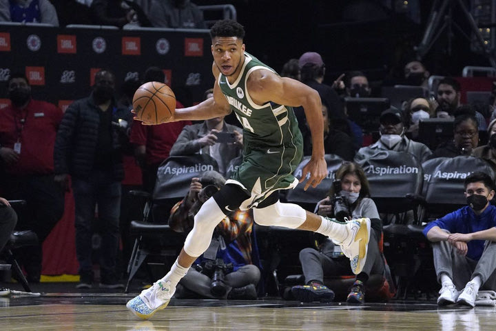 Προγνωστικά NBA: Combo διπλασιασμού στη μονομαχία του Γιάννη με τον Λούκα