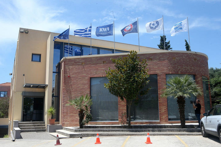 Ανακοίνωση Super League: “Η ΕΠΟ έπρεπε να αντιδράσει στη συκοφαντική ανακοίνωση της ΑΕΚ”