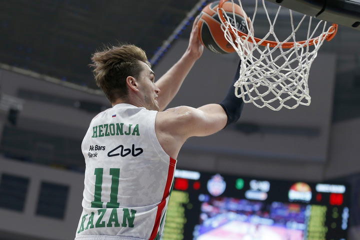 Triple-double ο Μάριο Χεζόνια στη σαραντάρα της Ούνικς Καζάν