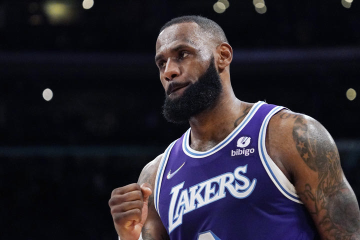 NBA: Ο ΛεΜπρόν έγινε ο πρώτος σκόρερ όλων των εποχών σε πόντους regular seasons και playoffs