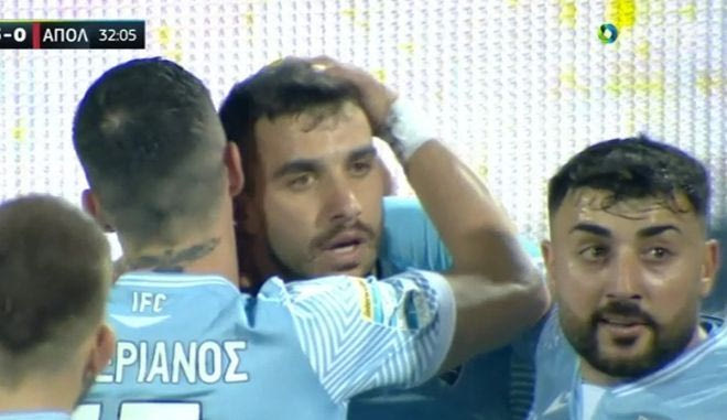 Ο Μάντζης ανέβασε τον δείκτη του σκορ στο 3-0