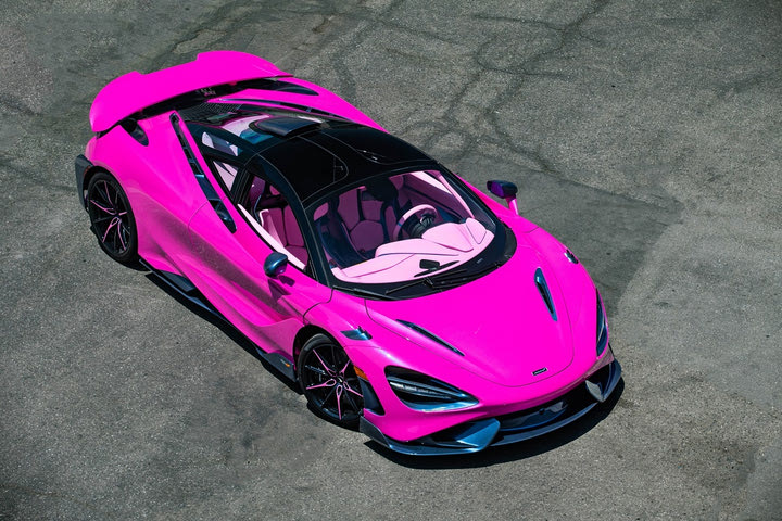 Κάποιος παρήγγειλε αυτή τη ροζ McLaren 765LT και την πλήρωσε κιόλας