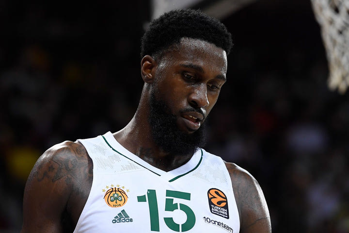 Στη Λοκομοτίβ Κουμπάν ο Γουάιτ, στη Ζενίτ ο Μοερμάν