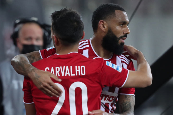 Super League Interwetten: Η βαθμολογία μετά απ’ τη νίκη του Ολυμπιακού επί της ΑΕΚ