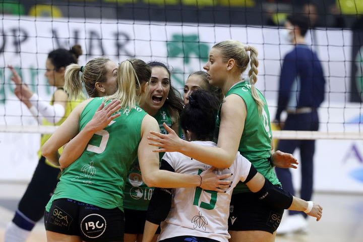Volley League γυναικών: Με το ένα πόδι στα ημιτελικά Άρης, Ολυμπιακός και Παναθηναϊκός