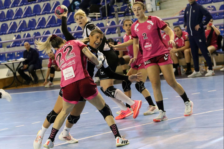 ΠΑΟΚ – ΟΦΝΙ 21-20: Κυπελλούχος ο Δικέφαλος σε τελικό για γερά νεύρα