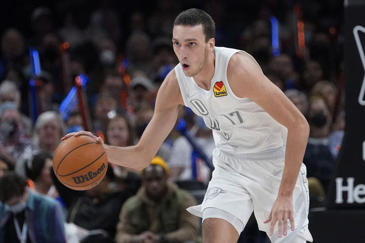 NBA, Summer League: Έλαμψε ο Χόλμγκρεν στο ντεμπούτο του, με καλές στιγμές ο Ποκουσέβσκι