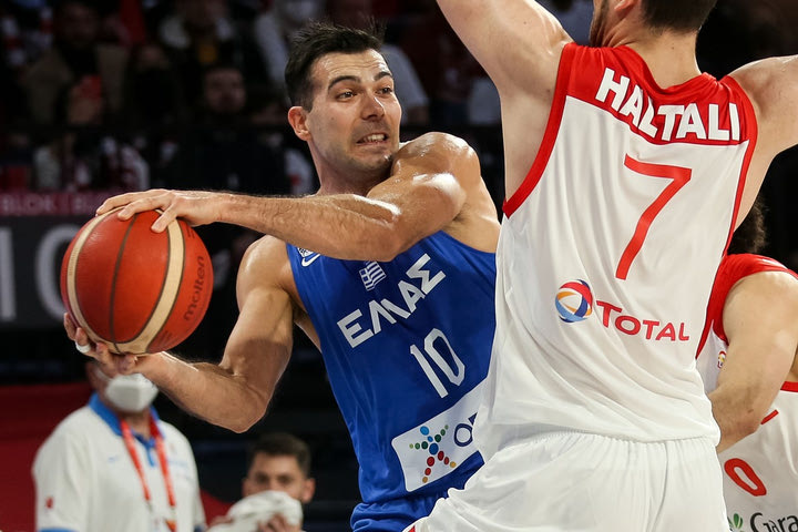 Η βαθμολογία στον όμιλο της Εθνικής: Ακόμα πιο κοντά στο Παγκόσμιο Κύπελλο η Ελλάδα