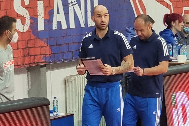 LIVE από την Πάτρα: Ο Σπανούλης κοουτσάρει τον Σαμοντούροβ