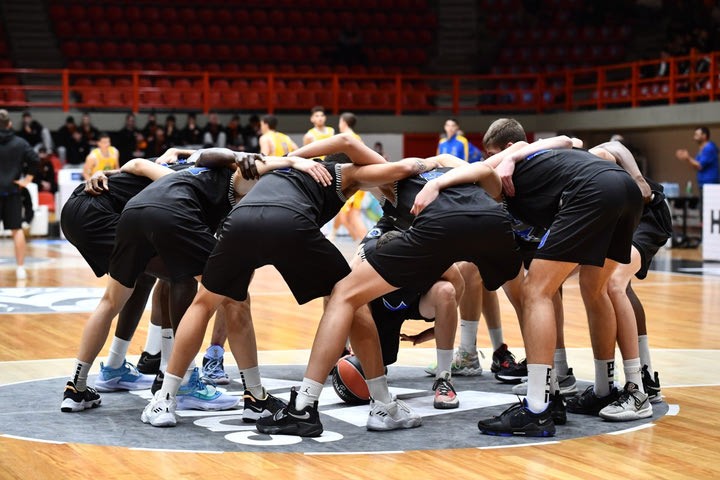 Ιταλός προπονητής της Στελατζούρα συνελήφθη κατηγορούμενος για βιασμό ανήλικου αγοριού