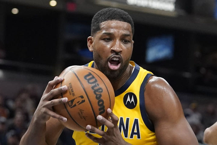 NBA: Τρελό σκηνικό, με τον Καρλάιλ να ανακοινώνει ότι ο Τρίσταν Τόμπσον αποχωρεί από τους Πέισερς για χάρη των Μπουλς