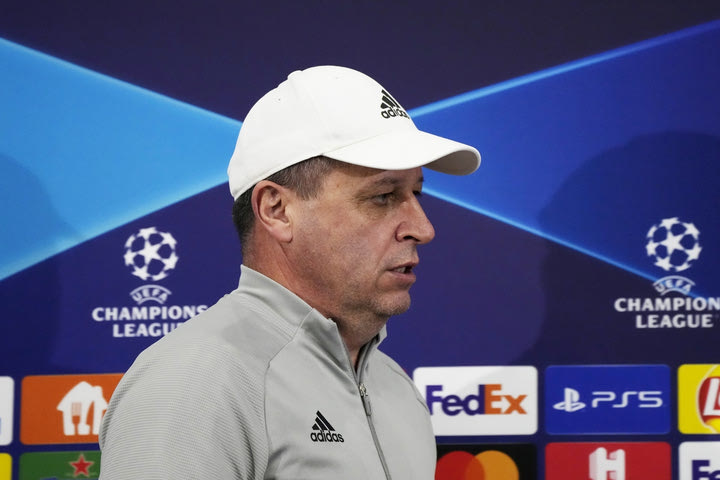 Πόλεμος στην Ουκρανία: Ο προπονητής της Σέριφ επέστρεψε στην πατρίδα του για να πολεμήσει