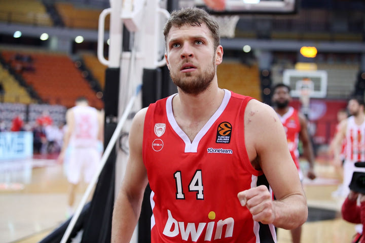 Ολυμπιακός: MVP της EuroLeague για τον μήνα Φεβρουάριο ο Βεζένκοβ
