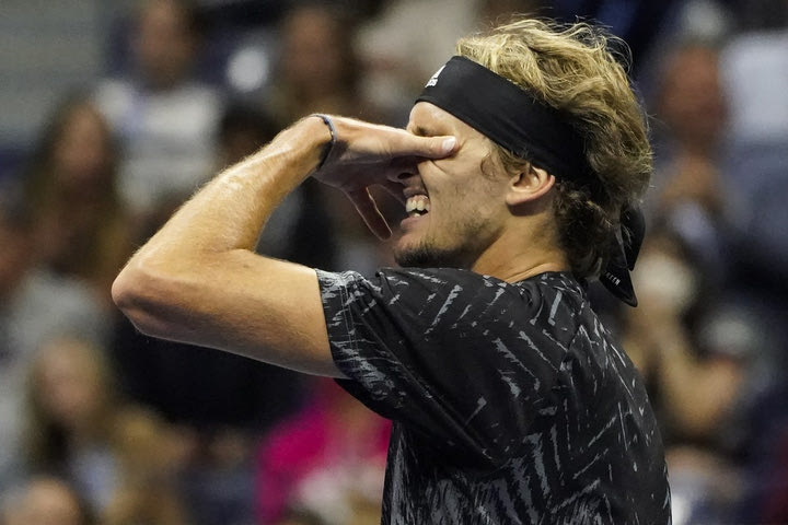 Ζβέρεφ: Πρόστιμο 40.000 δολαρίων για την απαράδεκτη συμπεριφορά του