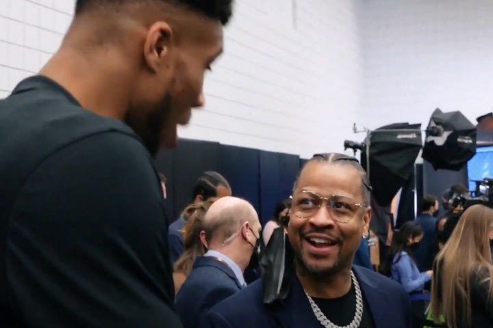 Η χειραψία του Αντετοκούνμπο με τον Άιβερσον: “Ξεκίνησα το μπάσκετ χάρη σε σένα”