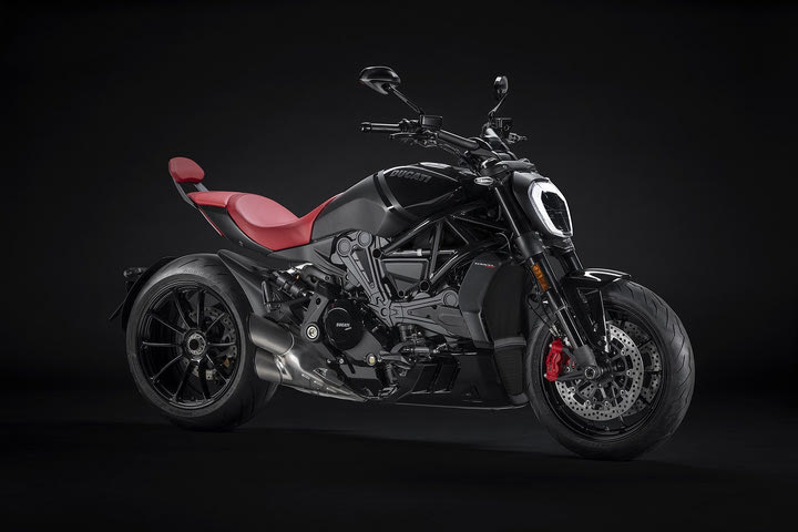 Ducati XDiavel Nera: Μια εντυπωσιακή techno-cruiser για 500 τυχερούς