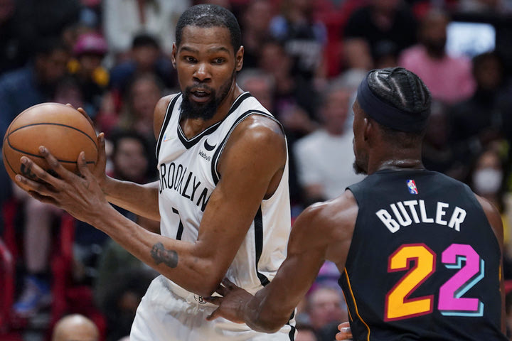 NBA: Ντουράντ και Νετς υποχρέωσαν τους Χιτ σε τρίτη σερί ήττα