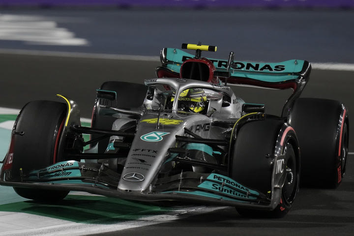 Formula 1, GP Σαουδικής Αραβίας: Μεταμεσονύκτιο θρίλερ, οι οδηγοί συμφώνησαν να τρέξουν στη Τζέντα