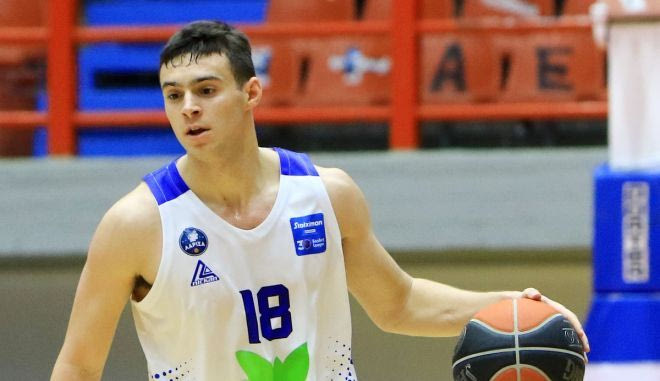 Ηρακλής – Λάρισα: Το buzzer-beater τρίποντο του Καράμπελα