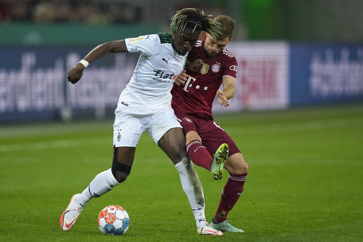 Μπάγερν: Βολές της Γκλάντμπαχ στους Βαυαρούς για “αρπαγή” ταλέντου της