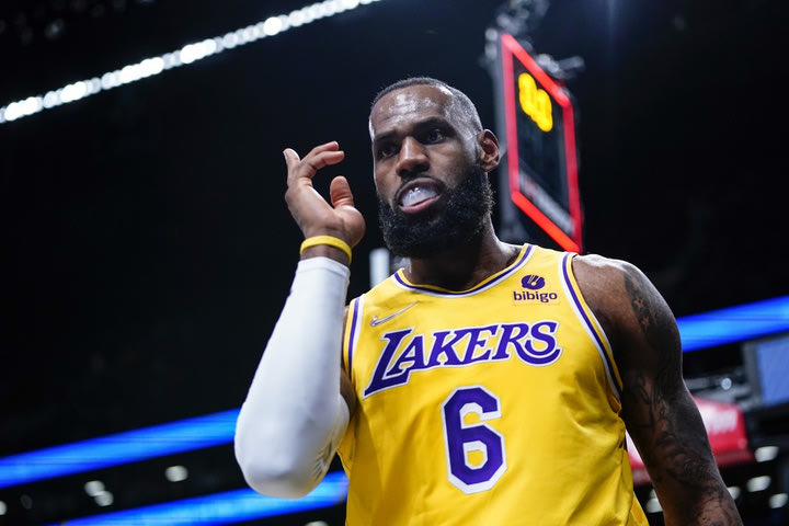 NBA, ΛεΜπρόν για το ενδεχόμενο να γίνει ο κορυφαίος σκόρερ στο ΝΒΑ: “Μένω ταπεινός, δεν θα βάλω πίεση στον εαυτό μου”