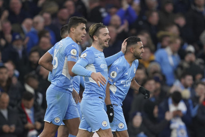 Μάντσεστερ Σίτι – Μάντσεστερ Γιουνάιτεντ 4-1: Απόλυτη κυριαρχία και +6 από τη Λίβερπουλ