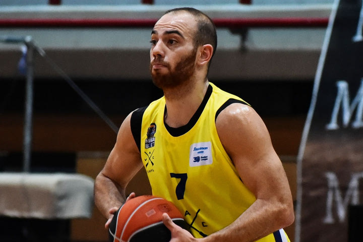 Γύρισε στο Λαύριο ο Βασίλης Μουράτος