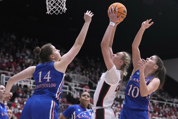 Γαλανόλευκη μάχη στο NCAA: Το Στάνφορντ της Μποσγανά απέκλεισε το Κάνσας των Χατζηλεοντή, Παπαδοπούλου