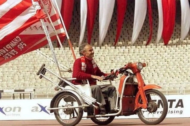 Πέθανε ο πιστός φίλαθλος του Ολυμπιακού, Νικήτας