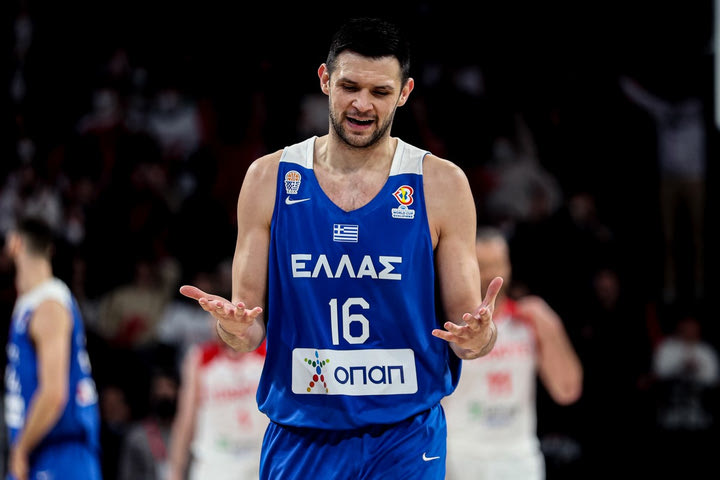 Παπανικολάου: “Το ελληνικό μπάσκετ δείχνει να μονοιάζει ξανά, η Εθνική μπαίνει πάνω από κάθε συλλογικό επίτευγμα”