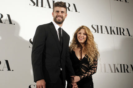 Η viral αντίδραση της Σακίρα σε συναυλία της όταν είδε ομοίωμα του Πικέ