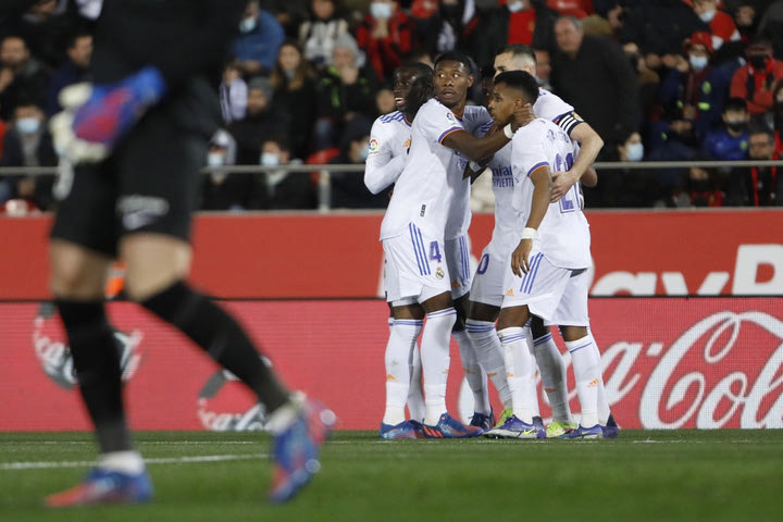Μαγιόρκα – Ρεάλ 0-3: Μπενζεμά και Βινίσιους την οδηγούν στον τίτλο