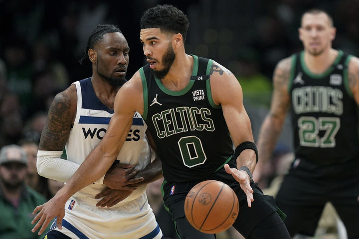 NBA, τα αποτελέσματα της βραδιάς: Στην κορυφή της Ανατολής οι Σέλτικς, οι Γουίζαρντς πλήγωσαν τους Γουόριορς