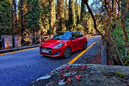 Δοκιμή Suzuki Swift 1.2 Hybrid: Tο σπιρτόζικο ιαπωνικό σουπερμίνι με την υβριδική καρδιά