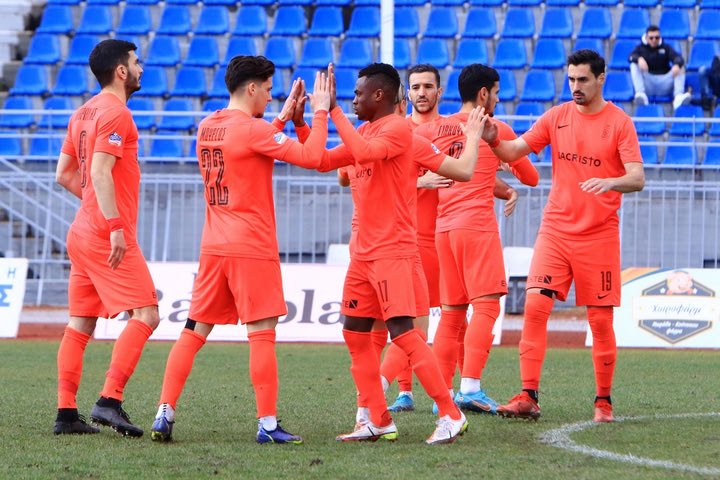 Super League 2: Τρίποντο για τη Βέροια και στο +5 από την ΑΕΛ που υπέπεσε σε νέα γκέλα