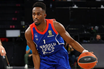 Ο Μπομπουά “μίλησε” τελευταίος και η Αναντολού Εφές έκανε με ανατροπή το 2-0 στη σειρά με τη Νταρουσάφακα