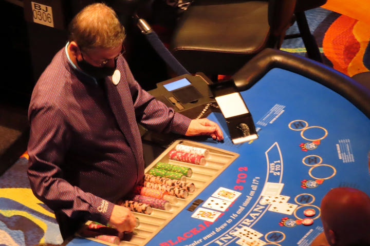 Τζον Τάραμας: Τρία γρήγορα και αποδοτικά μυστικά του μπλακτζακ