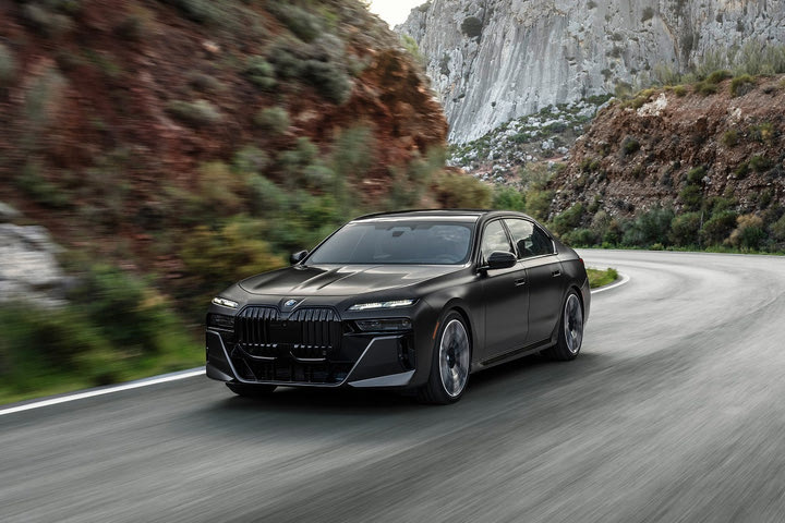 Τα 7 πράγματα που πρέπει να ξέρουμε για την 7η γενιά της BMW Σειράς 7