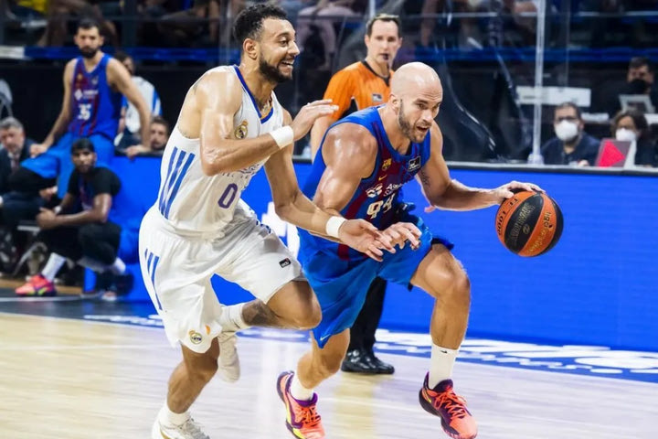 Προγνωστικά EuroLeague: Φαβορί η Μπαρτσελόνα, έκλεισε την ψαλίδα η Ρεάλ