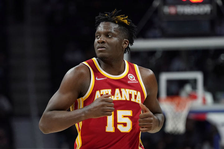 NBA, Χοκς: Τουλάχιστον μία εβδομάδα εκτός ο Καπέλα, ίσως χάσει όλο τον πρώτο γύρο των playoffs