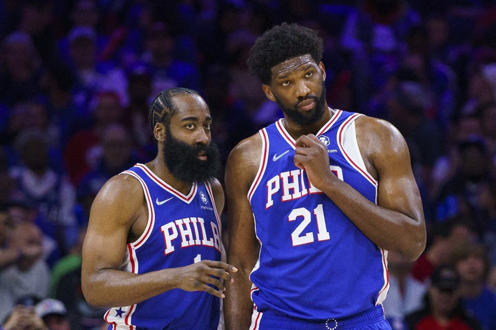 NBA: Απίθανοι Σίξερς, επέστρεψαν από το -20 και λύγισαν με 119-114 τους Κλίπερς με 44αρα Εμπίντ και 21 ασίστ του Χάρντεν