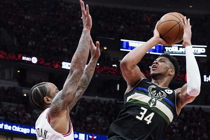 NBA, Γιάννης Αντετοκούνμπο: Στα ματς του Σικάγο με τους Μπουλς έπαιξε από σμολ φόργουορντ μέχρι σέντερ