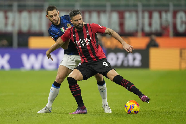 Serie A: Το πρόγραμμα για Μίλαν, Ίντερ και Νάπολι στις πέντε τελευταίες αγωνιστικές