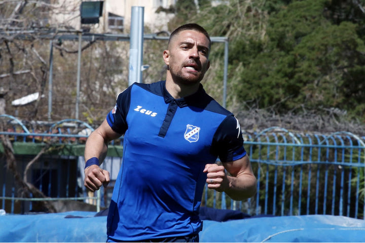 Super League 2: Τεσσάρα η Καλλιθέα με χατ – τρικ του Μουνιέ, μπλόκο του Ηροδότου στην Καλαμάτα