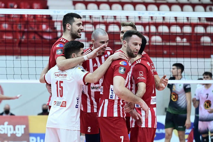 Volley League ανδρών: Ο Ολυμπιακός επικράτησε 3-1 σετ του Μίλωνα και παρέμεινε στο κυνήγι του Παναθηναϊκού