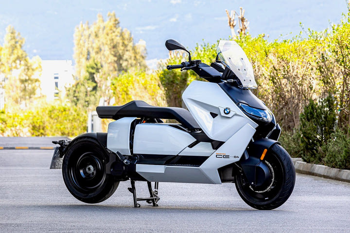 Ήρθε στην Ελλάδα το ηλεκτρικό BMW CE 04 και αυτή είναι η τιμή του