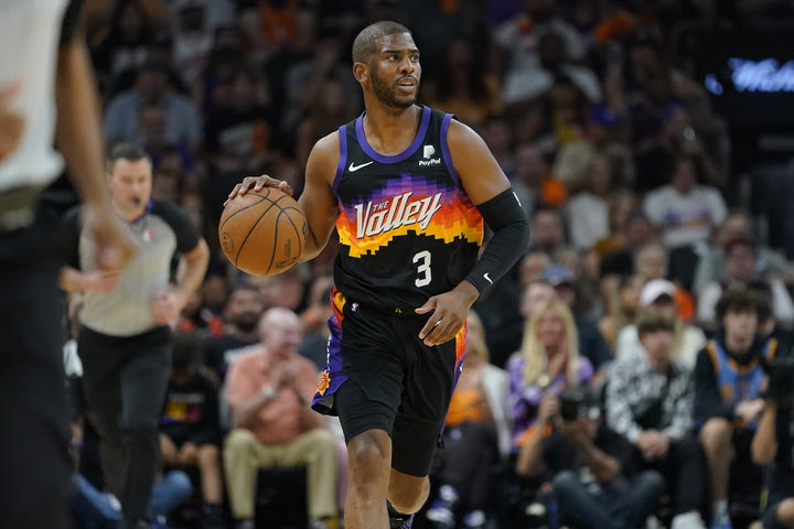 NBA, Σανς – Πέλικανς 110-99: Πρώτο βήμα για το Φοίνιξ με “καυτό” δίδυμο Πολ – Μπούκερ