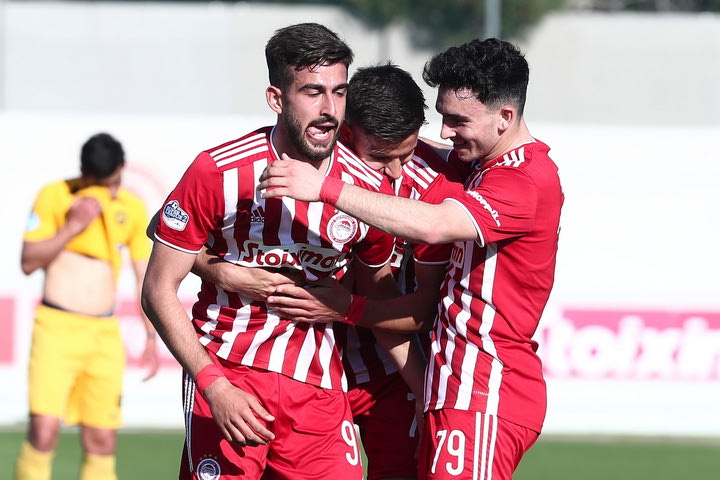 Ολυμπιακός Β’ – Θεσπρωτός 4-0: Ερυθρόλευκος θρίαμβος με χατ-τρικ Πινακά